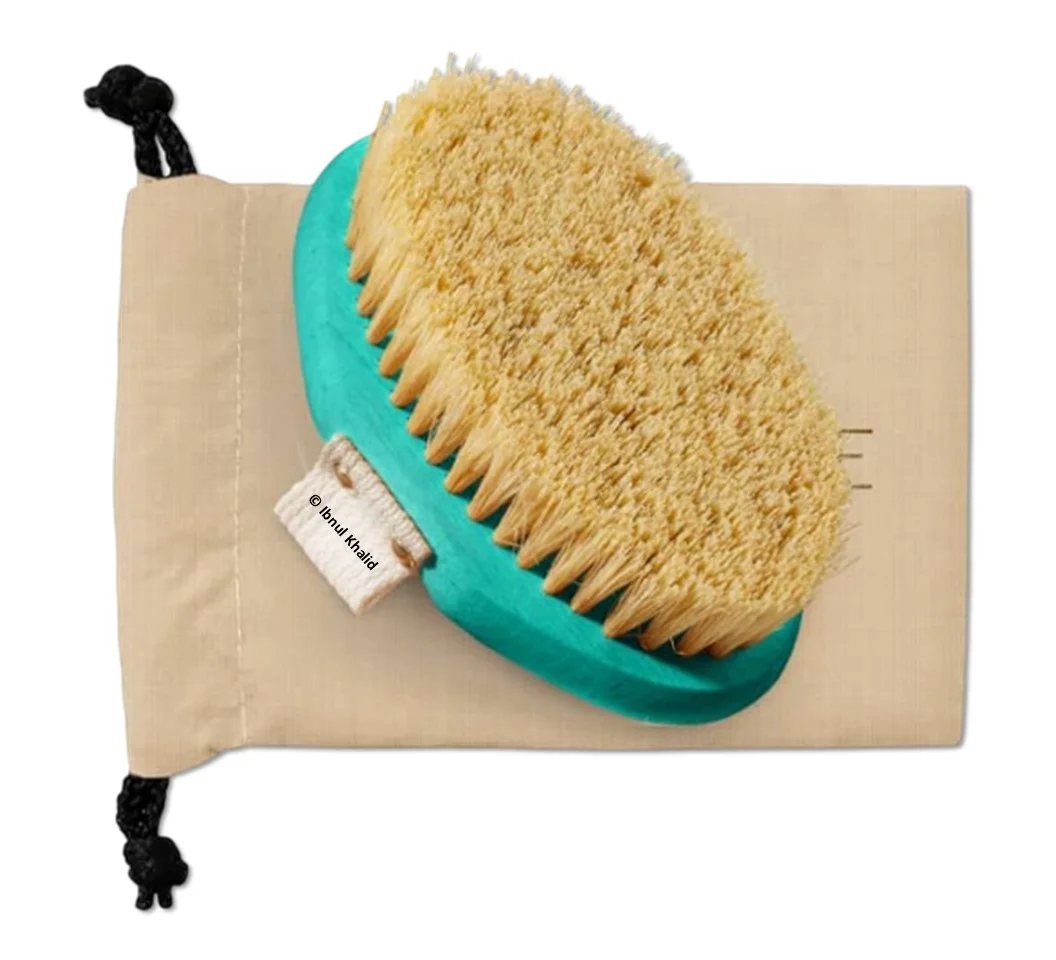 Body Brush with Synthetic Bristles Body Brush with Synthetic Bristles